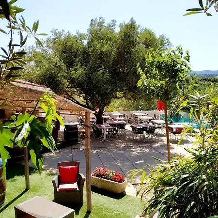 Les D'hotes Du Relais D'aguilar 여관 *