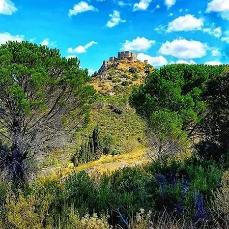 Les D'hotes Du Relais D'aguilar Tuchan