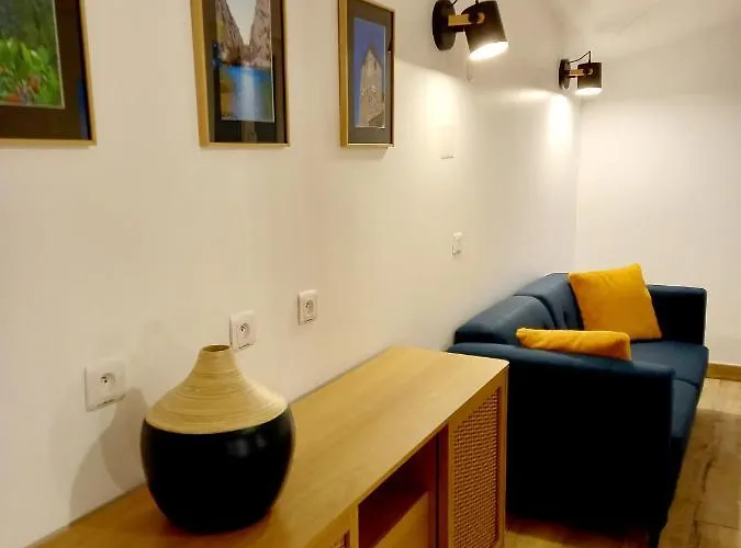 Les D'hotes Du Relais D'aguilar